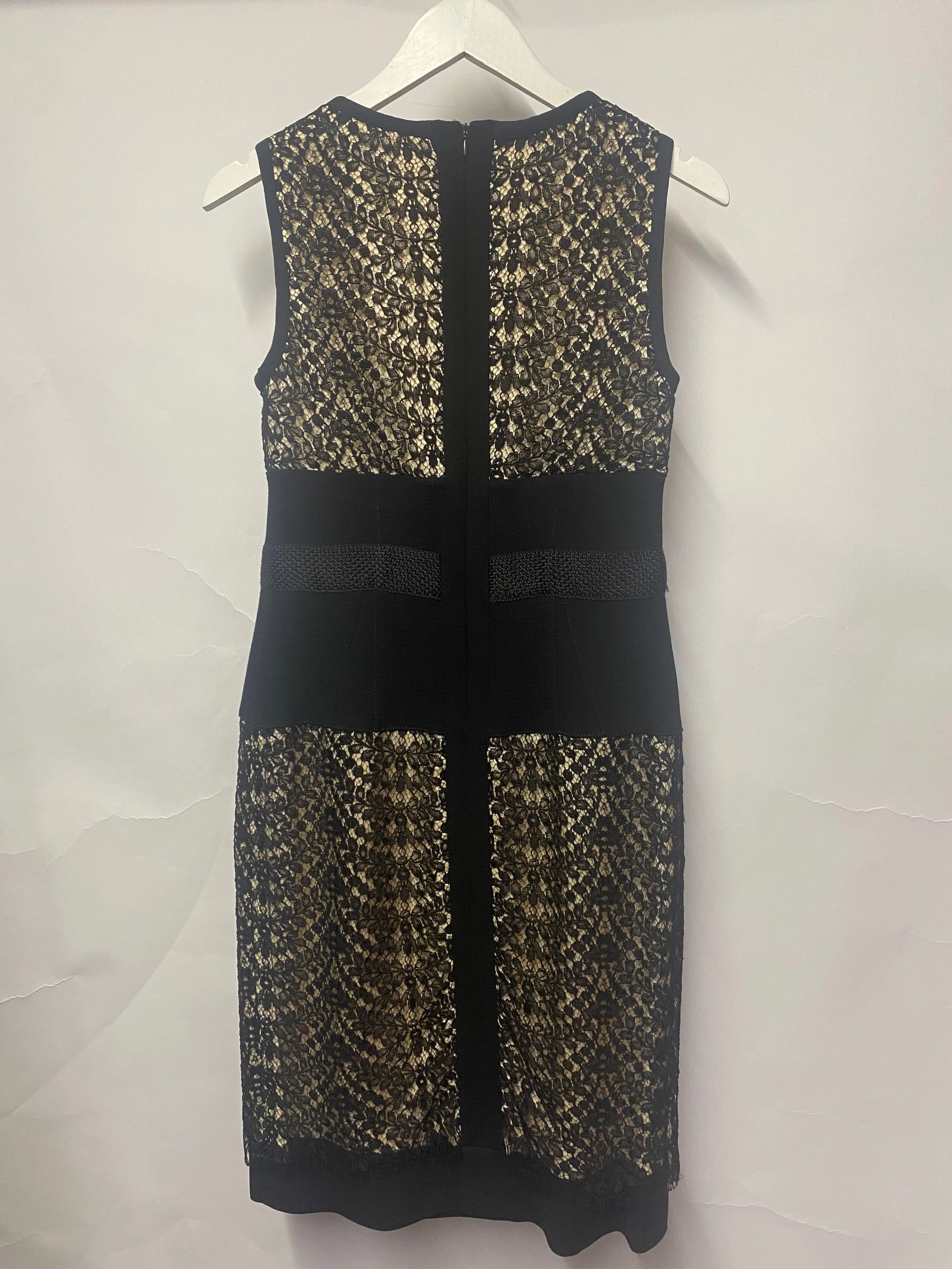 Allesandro Dell'acqua Black Lace Overlay Sleeveless Sheath Dress 14