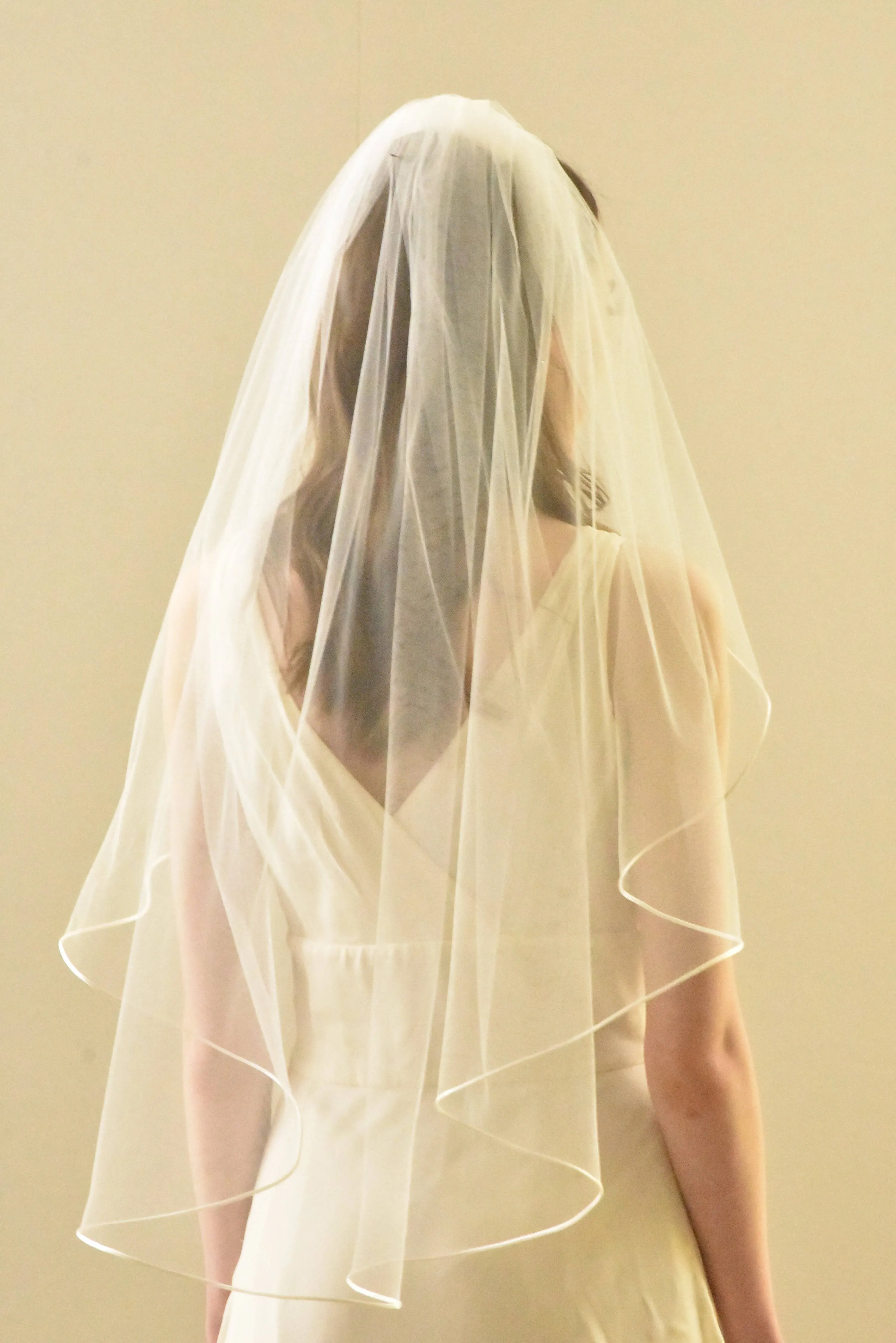 Classic Hip Length Veil with Satin Cord Edge