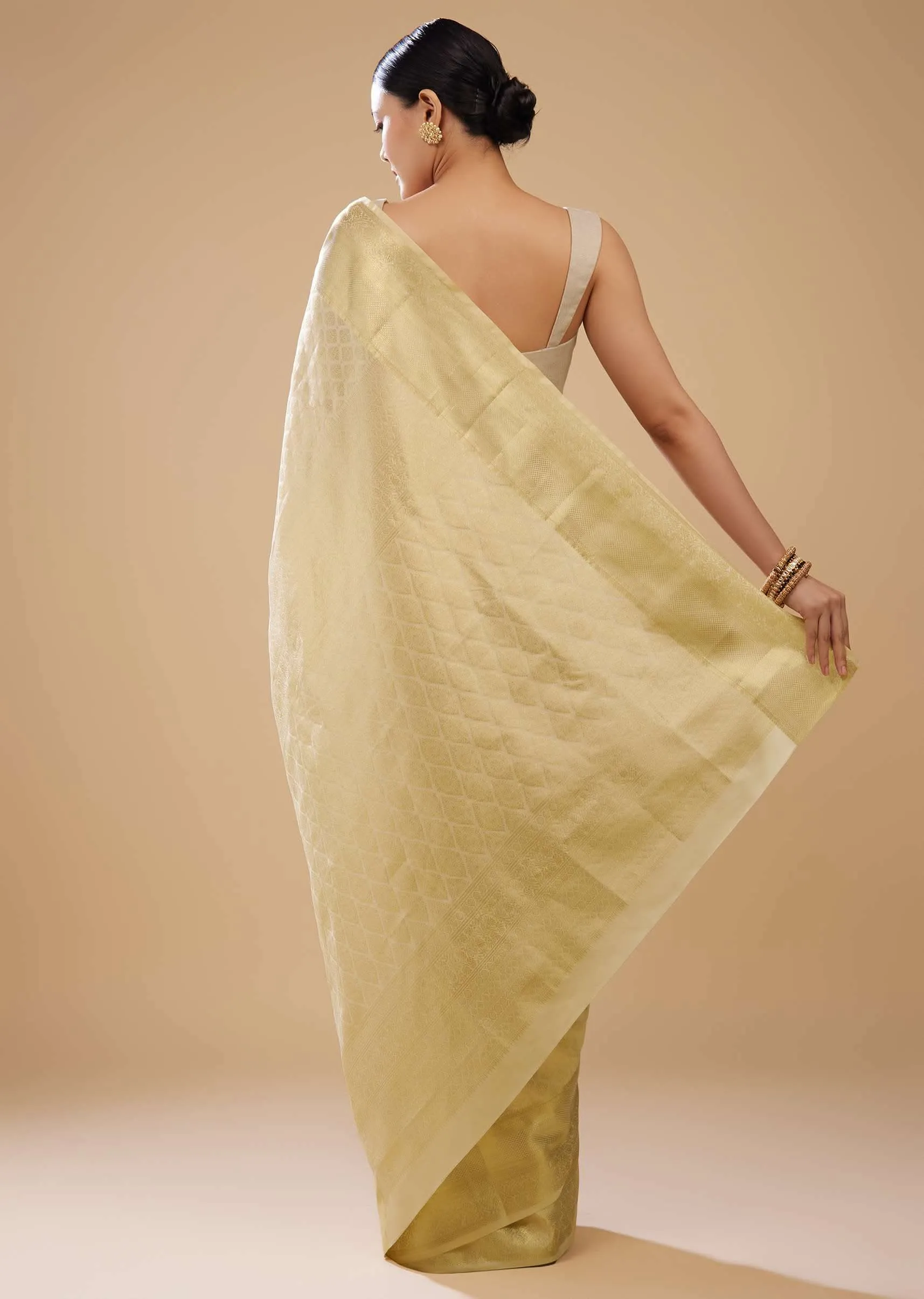 Cream White Kanjivaram Silk Saree In Intricate Weave