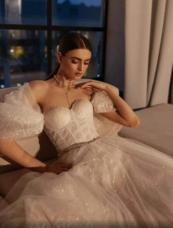 Engrave White Wedding Dress