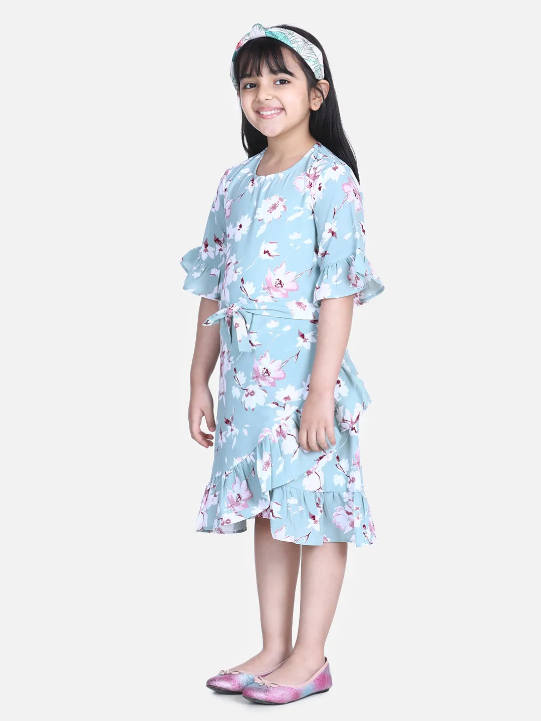 Girl's  Sky Blue Floral Print Bell Sleeve Dress - StyleStone Kid
