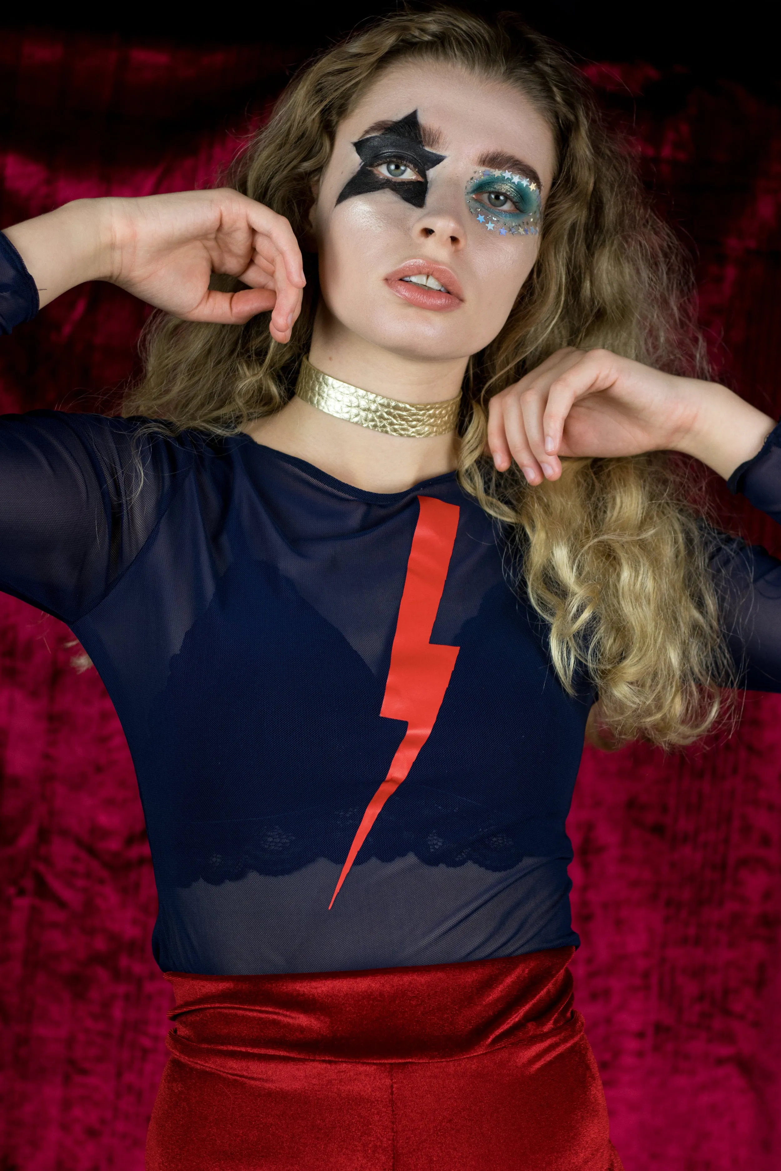 LIGHTNING BOLT MESH CROPPED TOP